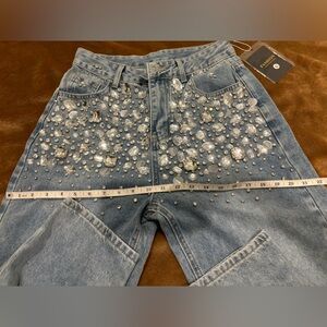 Rhinestones embroidered jeans